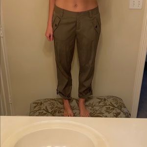 NWOT Ann Taylor green cropped pant